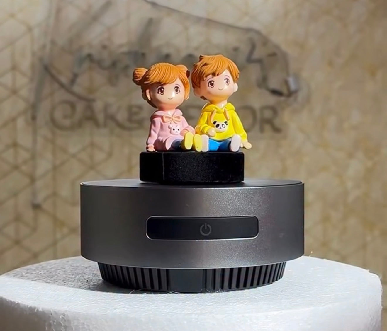 6-Inch Electromagnetic Levitating Display Machine