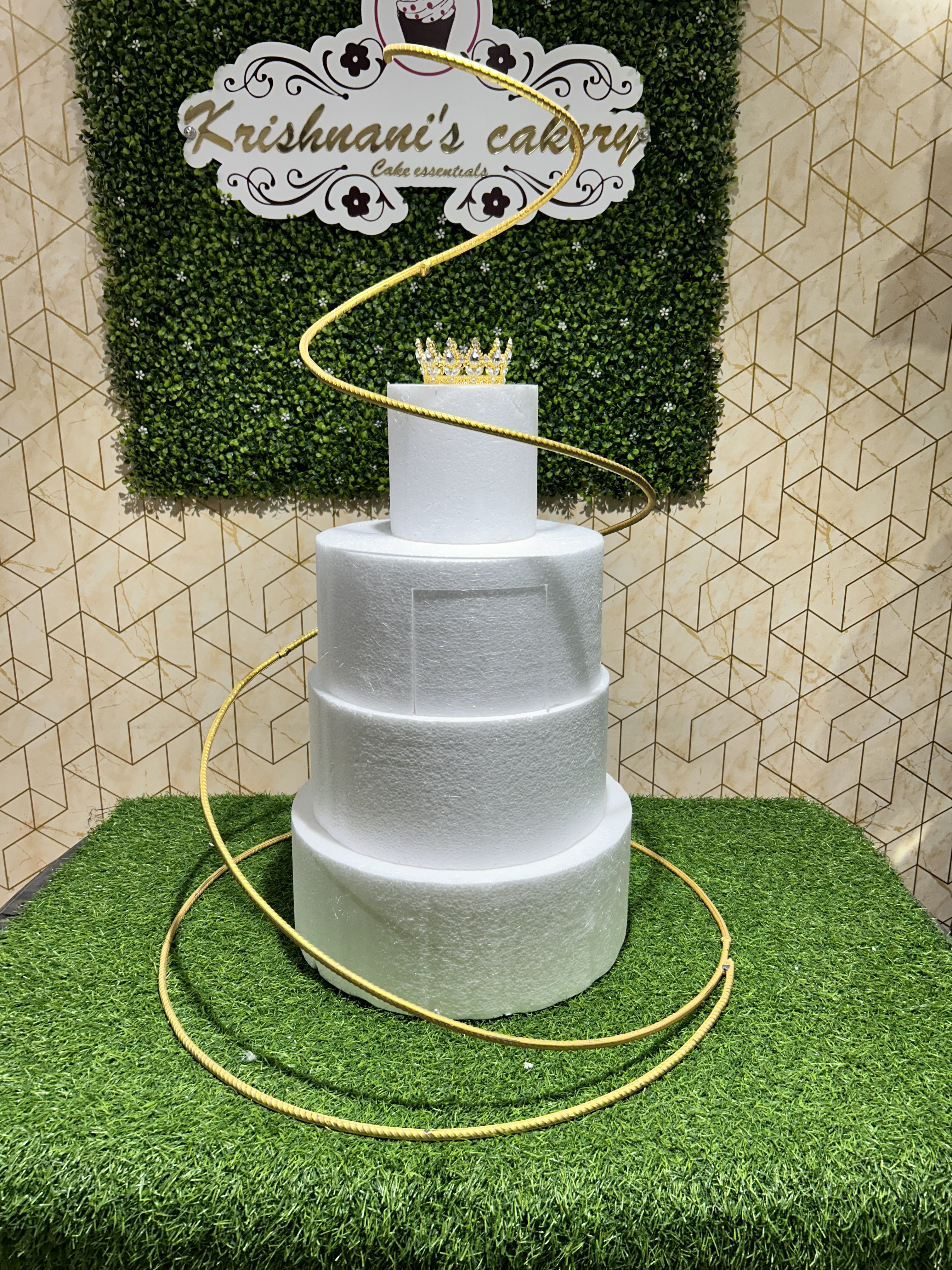 Spiral Ring Cake Stand