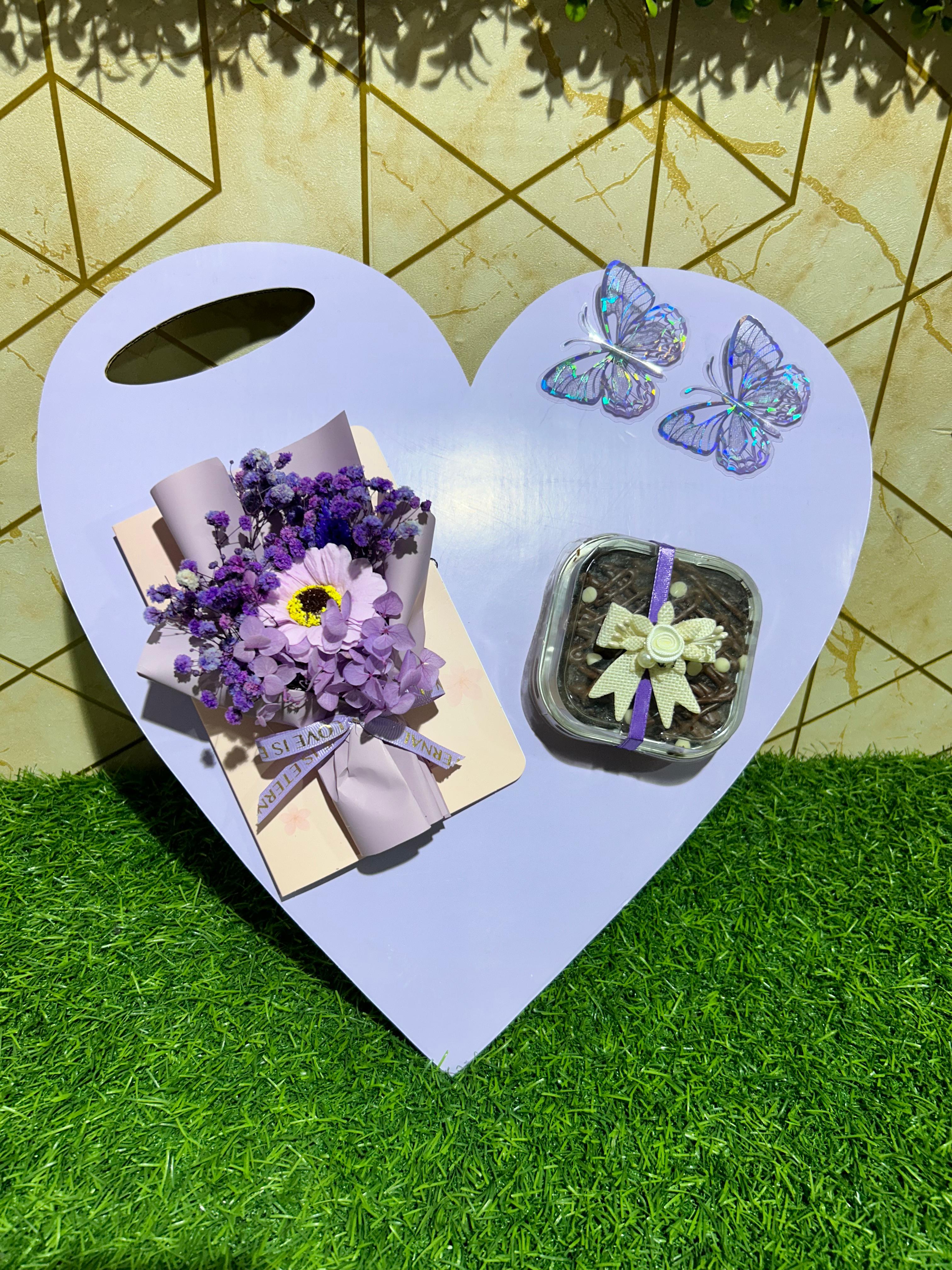 Heart Dessert Hamper