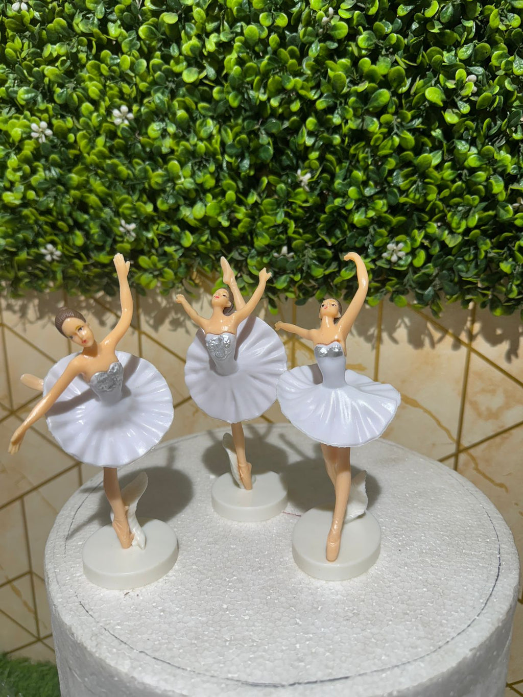 Dancing Dolls Topper