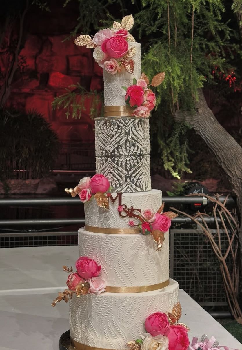 Acrylic Round Cake Spacer (8 inch Height)