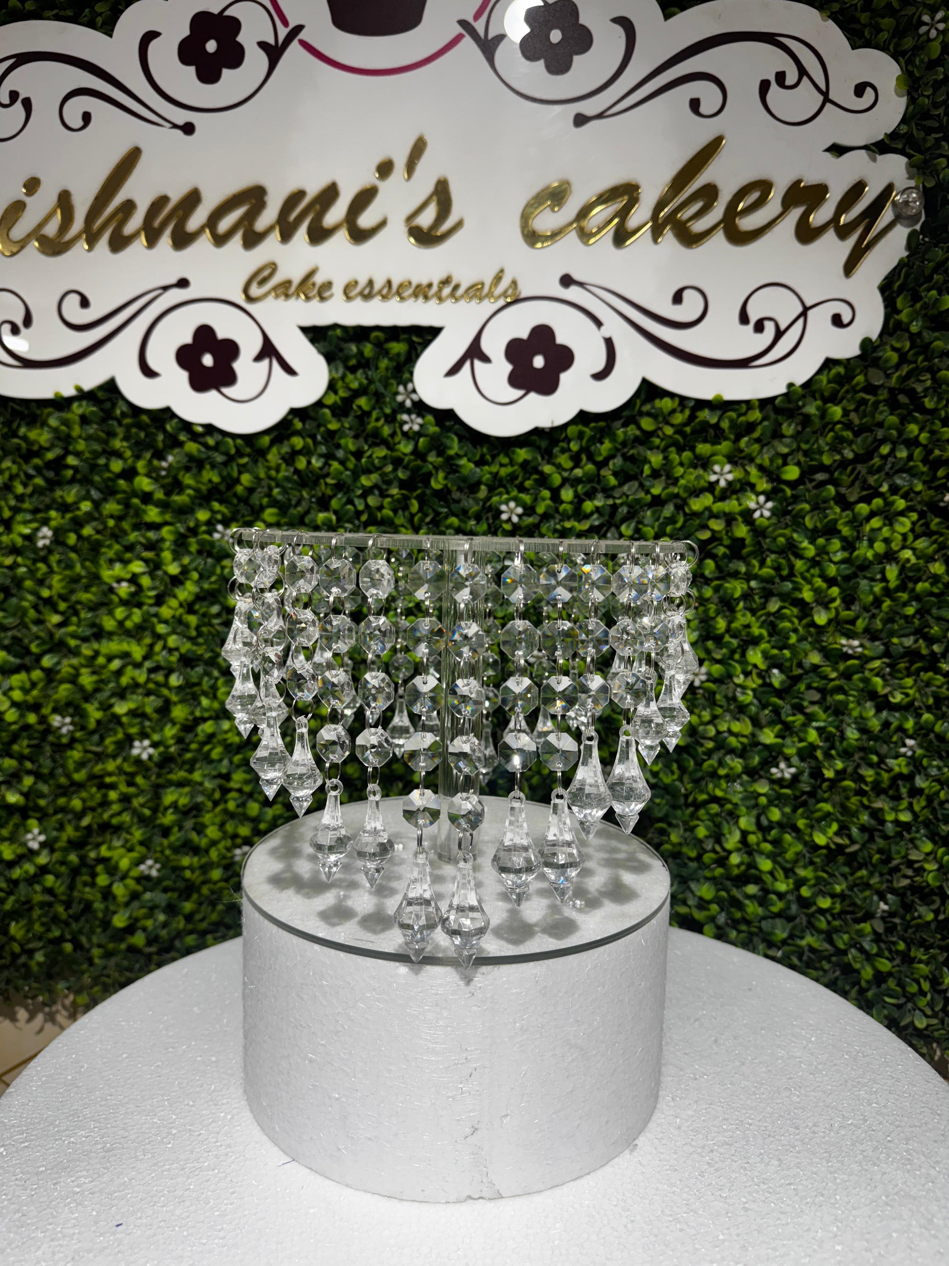 Daimond Cake Spacer (V Shape) 6 Inch