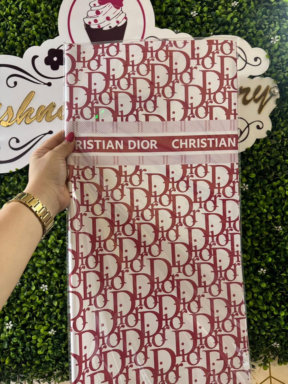 Red Printed Bouquet Wrapping Sheet (Pack of 20)