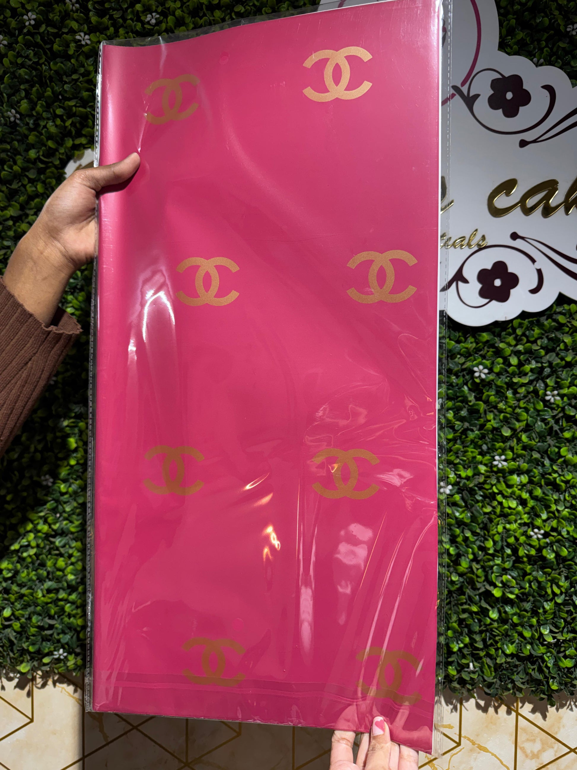 Red Printed Bouquet Wrapping Sheet (Pack of 20)