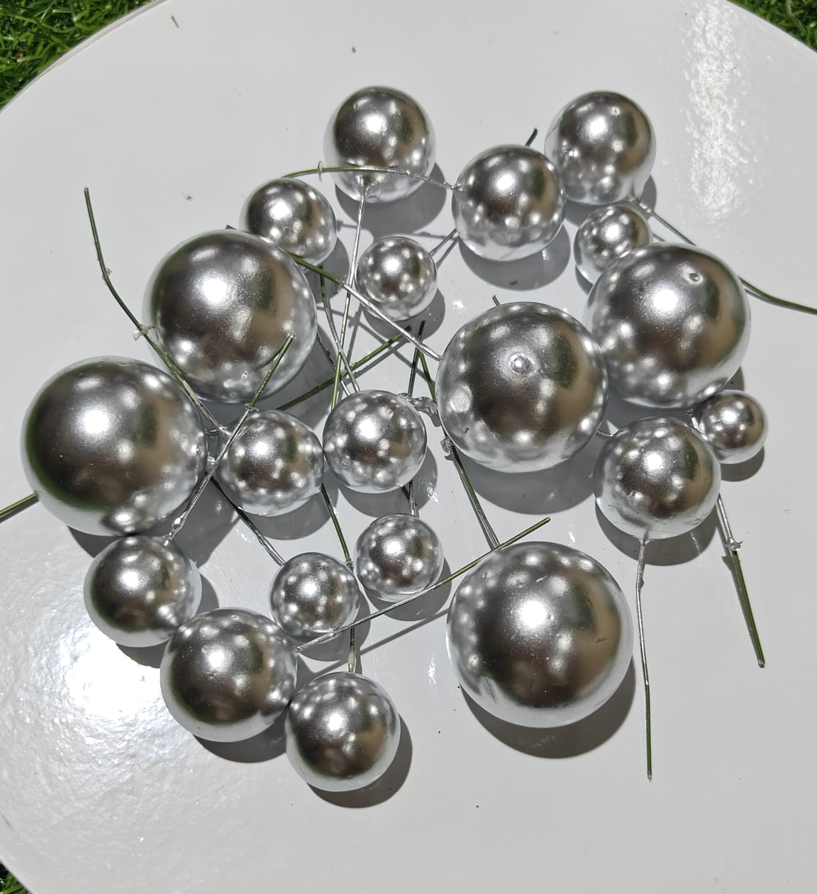 Faux Balls (pack of 20 pieces )