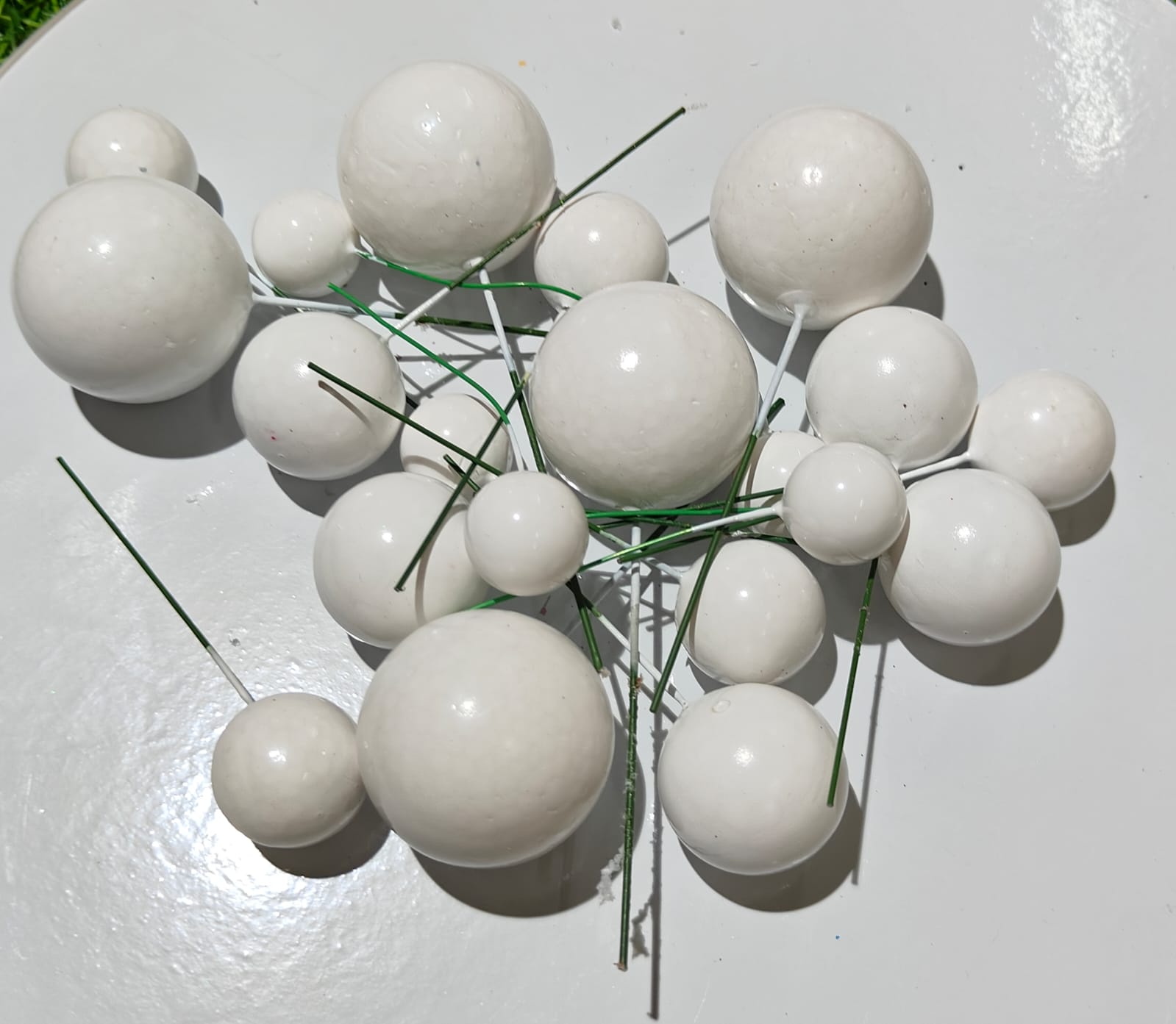 Faux Balls (pack of 20 pieces )