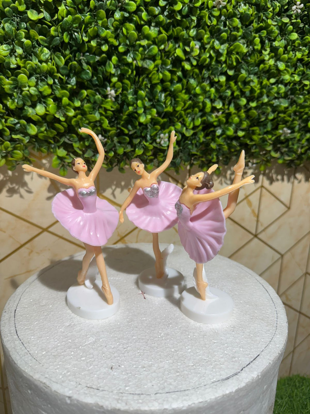 Dancing Dolls Topper