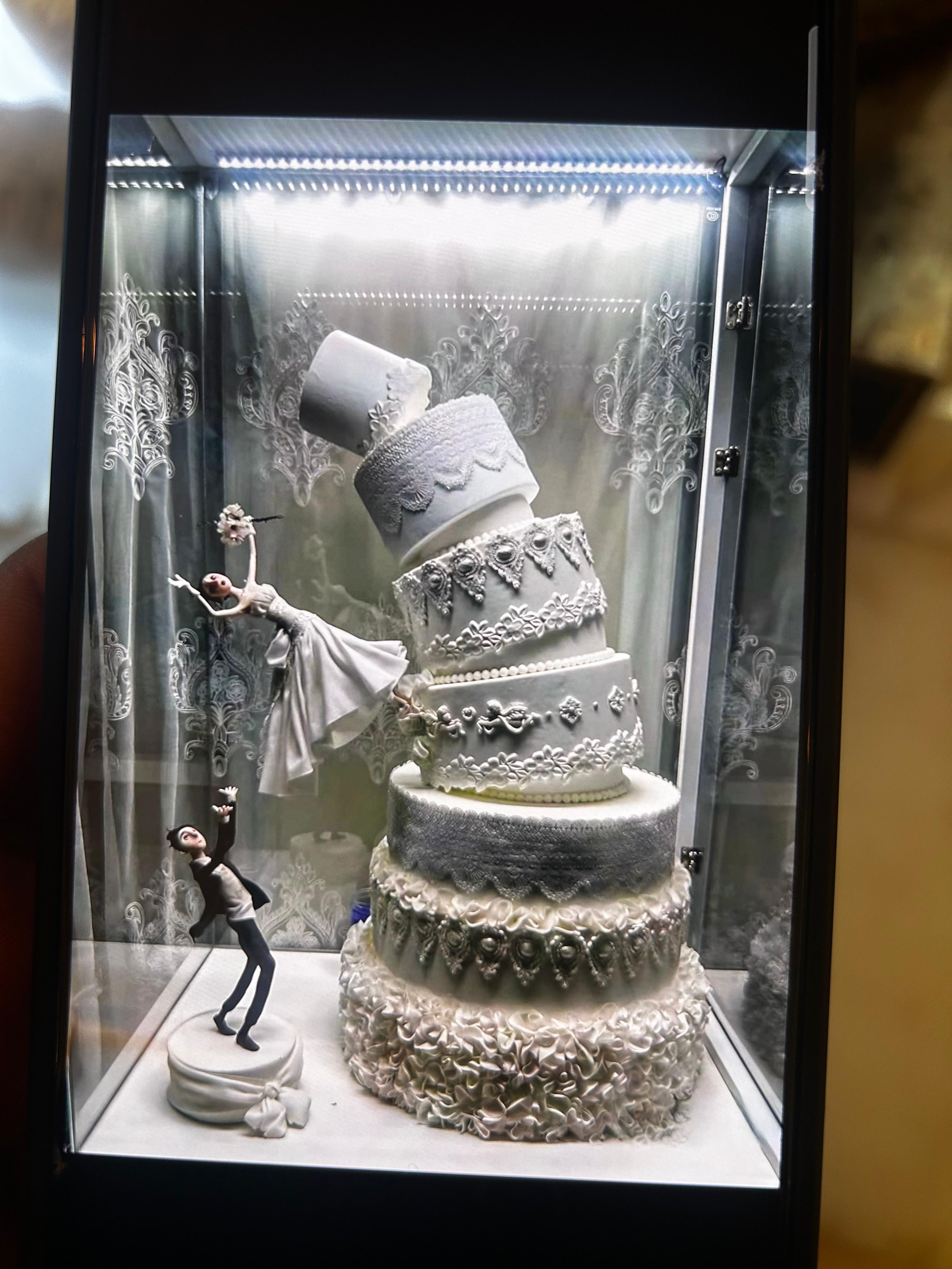 Anti Gravity Turvy Cake Stand (6 tier)