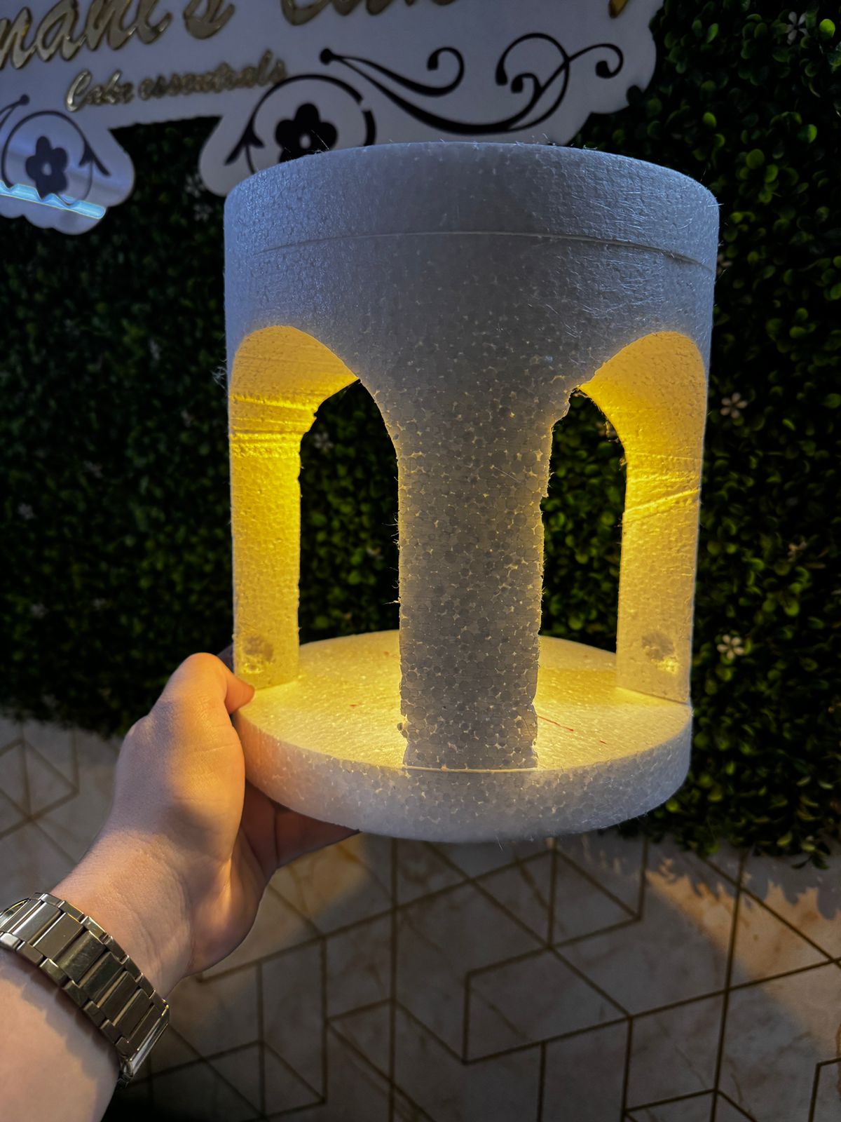 Palace Cake Dummy (Lights Included)